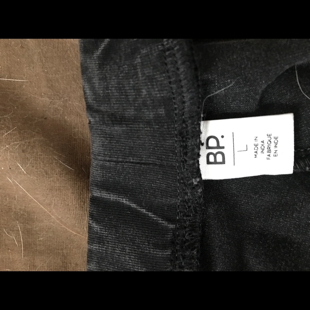 NWT faded black jeggings. Size large